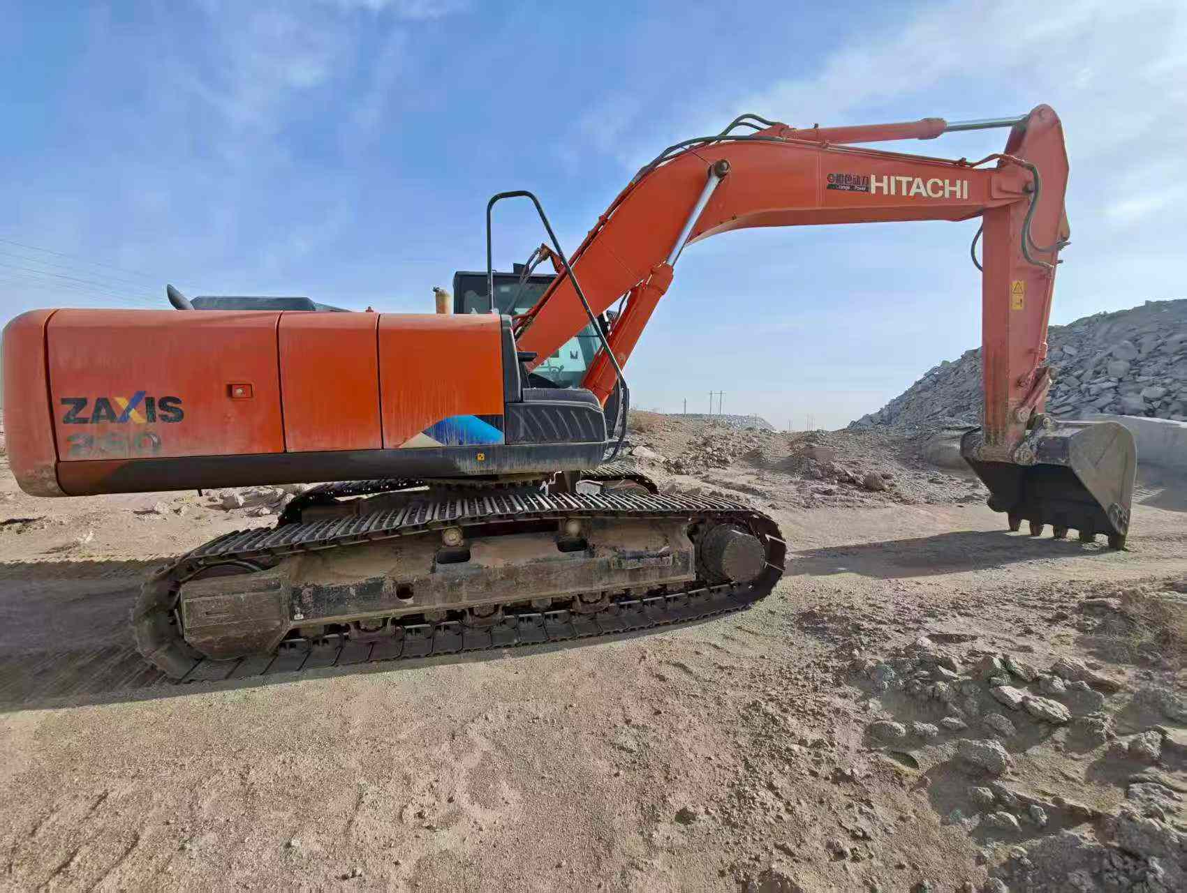 Buy Hitachi ZX240 Used Excavator / 2