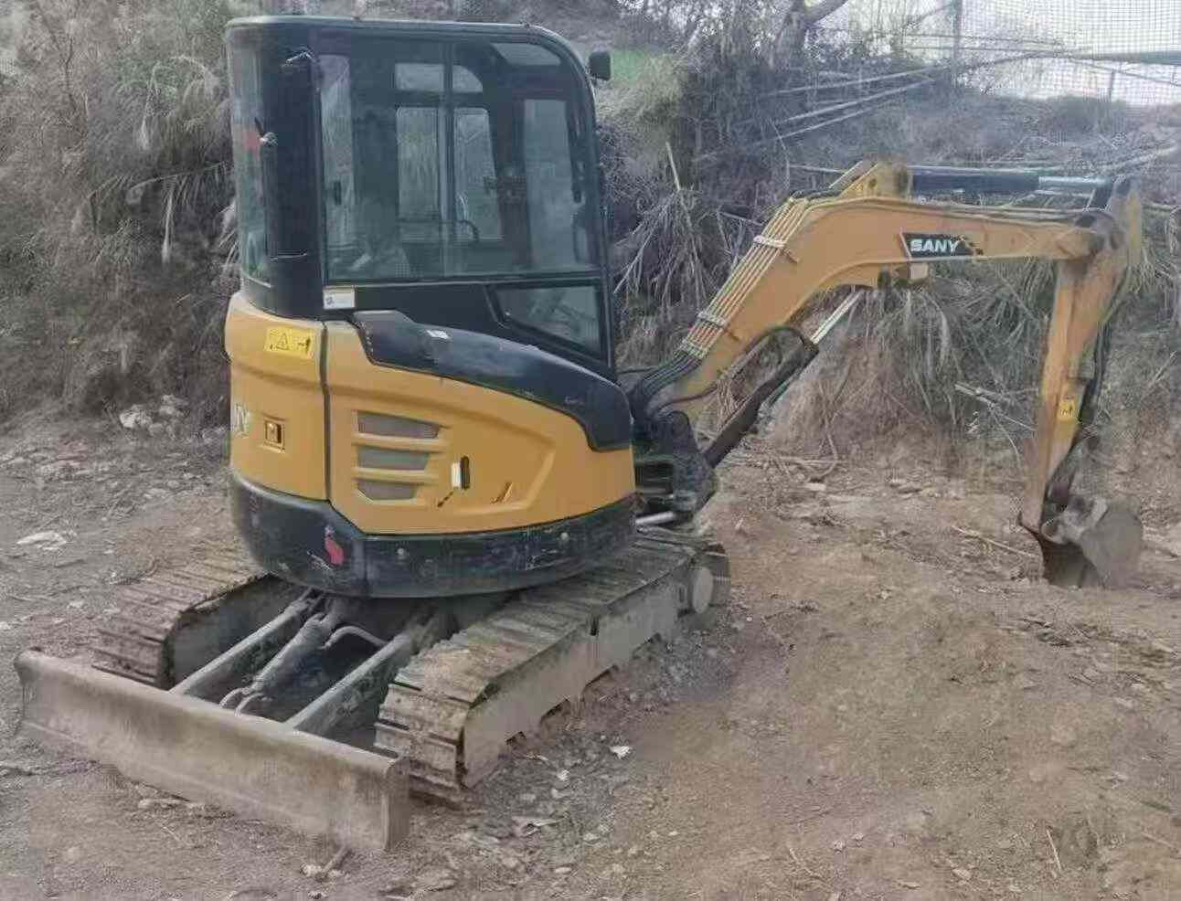 Buy Sany SY26U Used Excavator / 2