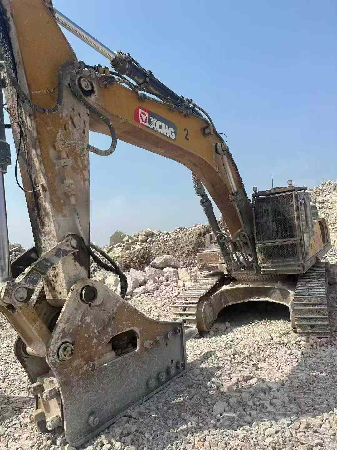 Buy XCMG XE550DK Used Excavator / 3