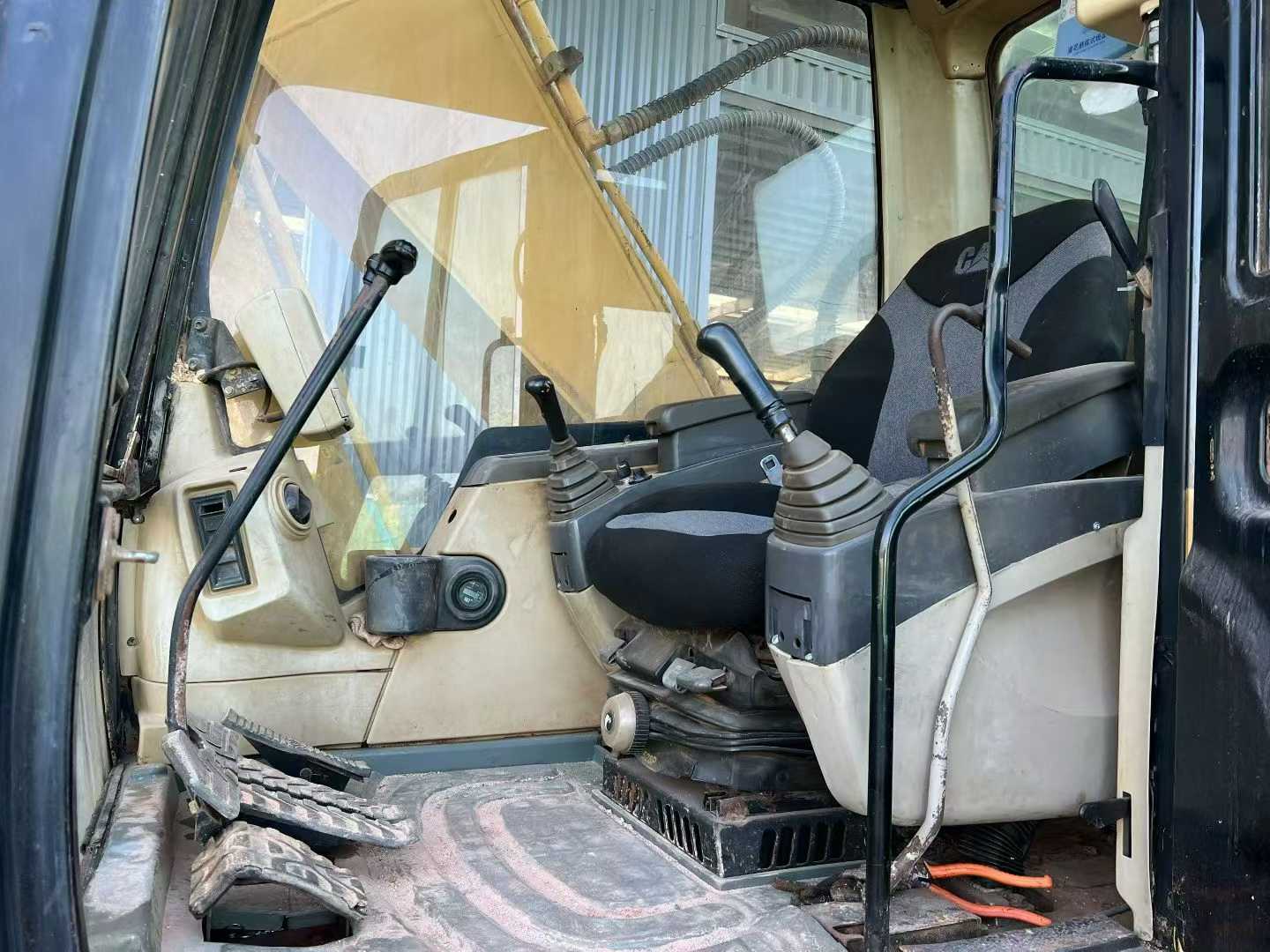 Buy Caterpillar 320C Used Excavator / 7