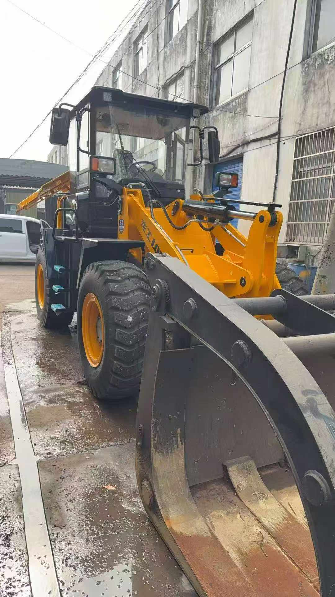 Buy Lonking LG833 Used Loader / 2