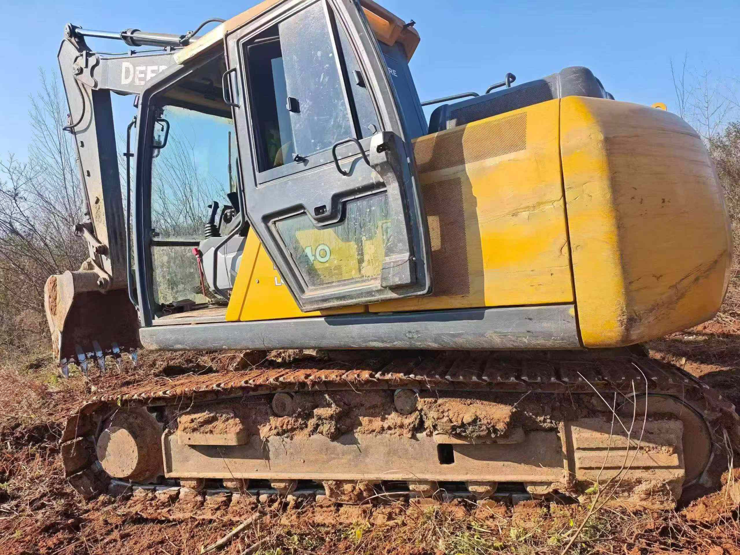 Buy JohnDeere E140LC Used Excavator / 8