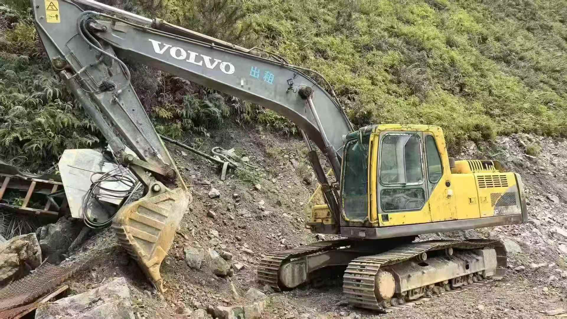 Buy Volvo EC210B Used Excavator / 9