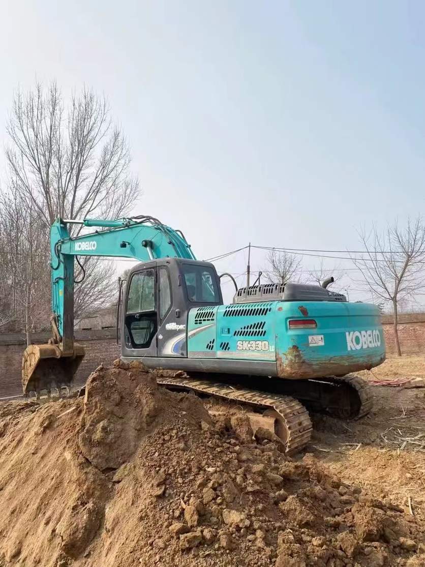 Buy Kobelco SK260 Used Excavator / 9