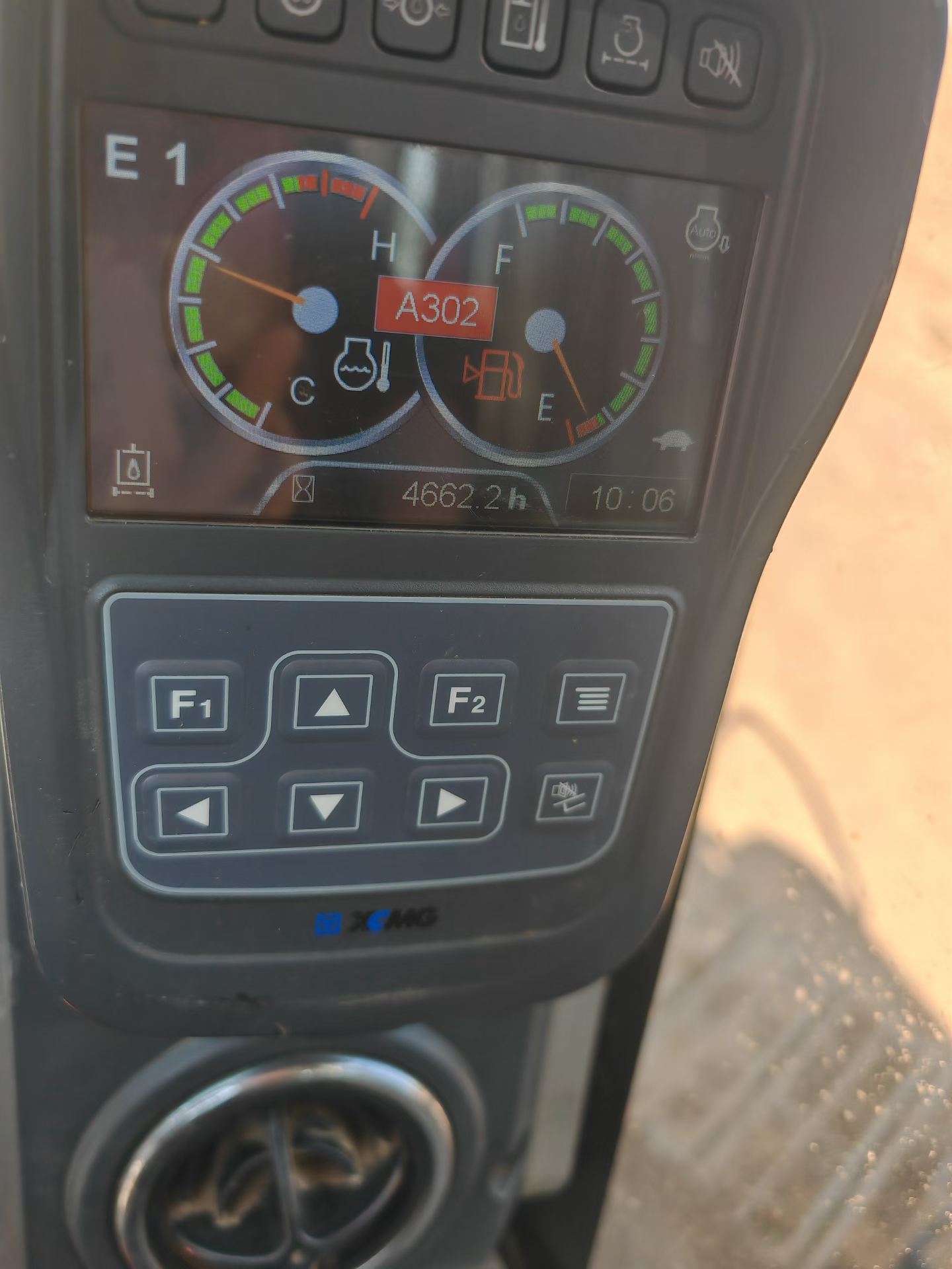 Buy XCMG XE75DA Used Excavator / 8