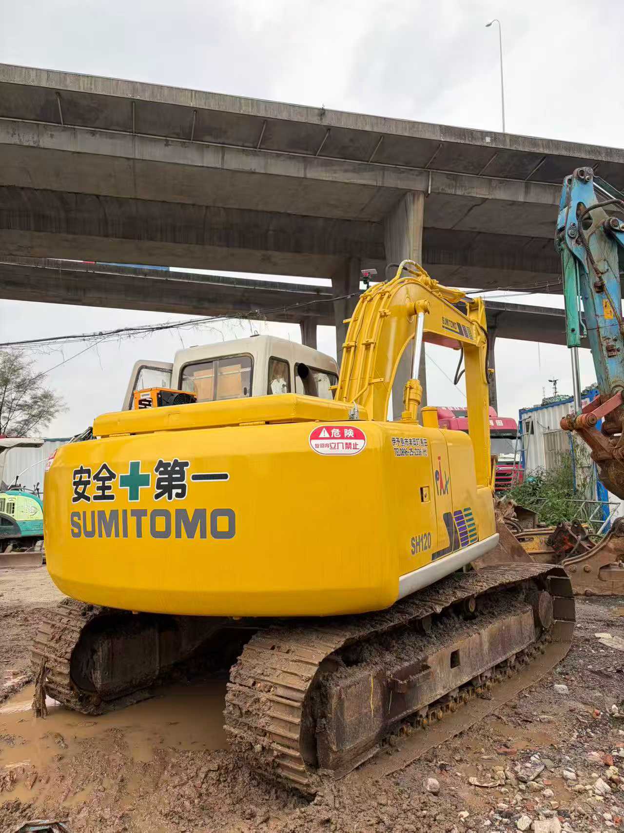 Buy Sumitomo SH120A2 Used Excavator / 8