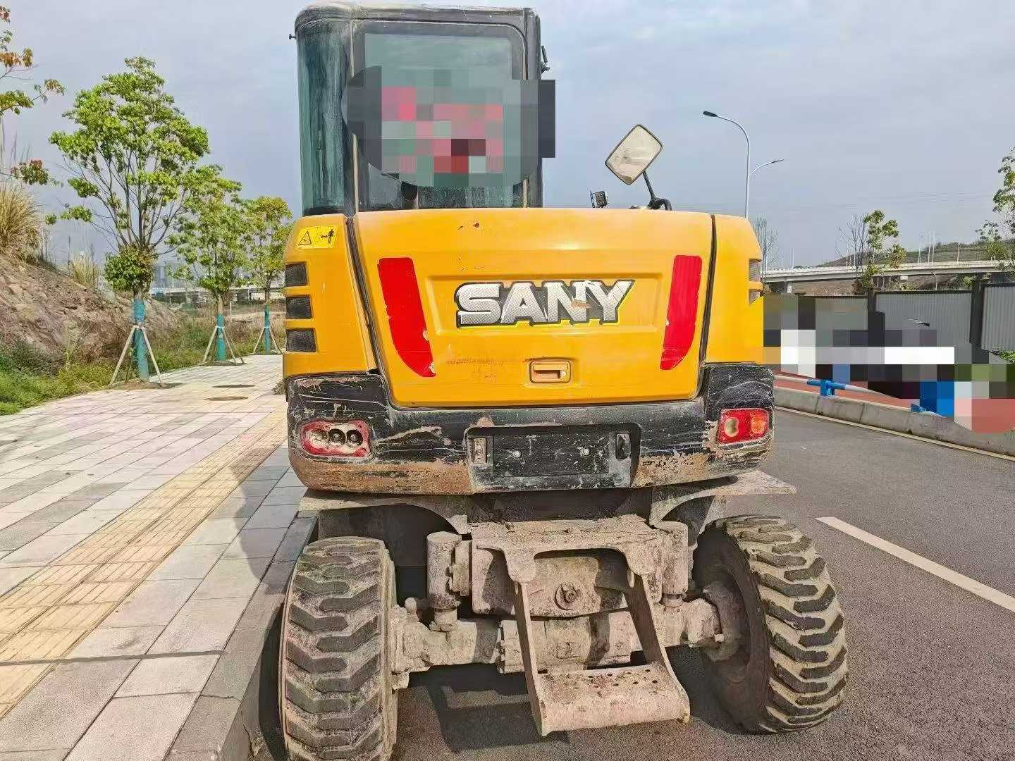 Buy Sany SY65C Used Excavator / 2
