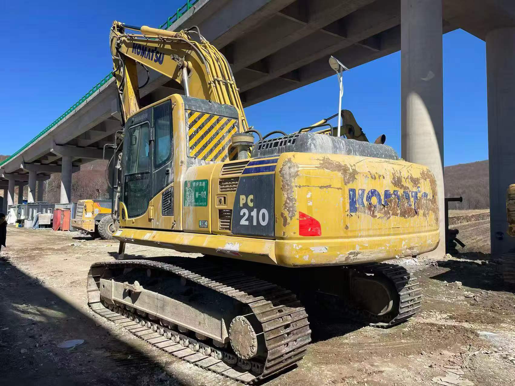 Buy Komatsu PC210 Used Excavator / 2