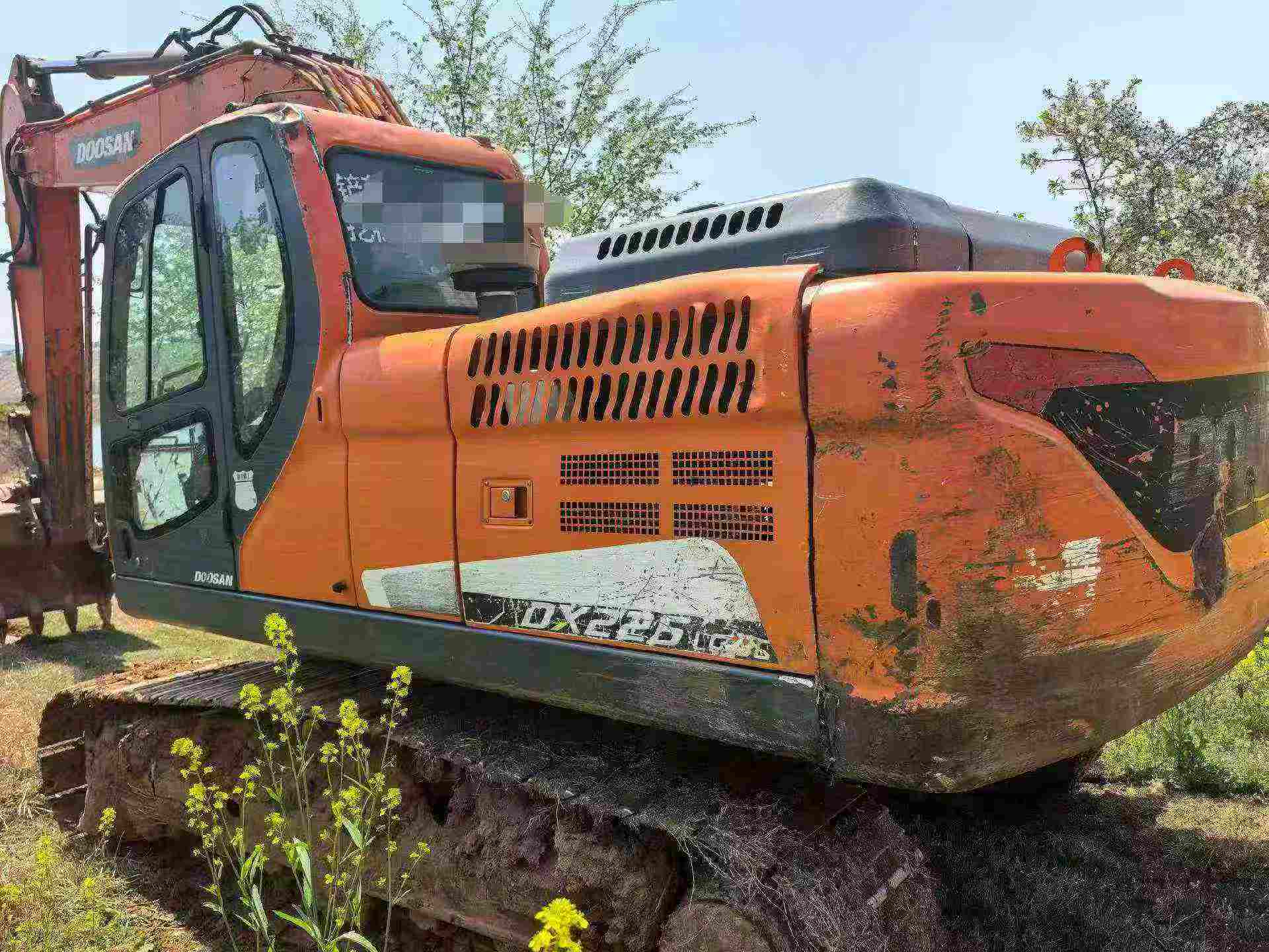 Buy Doosan DH215-9 Used Excavator / 2