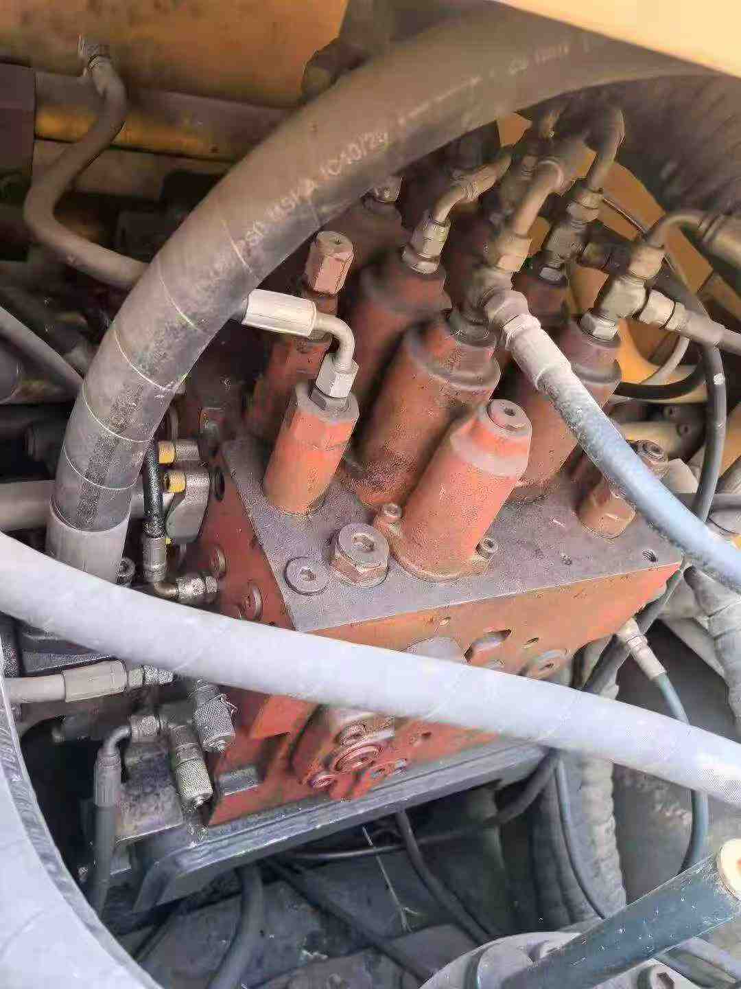 Buy Hyundai R335-7 Used Excavator / 6