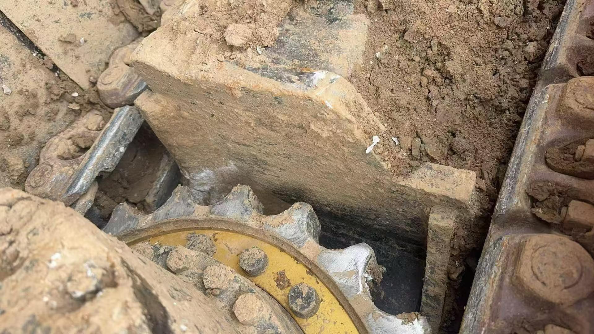 Buy Hitachi ZX200-3G Used Excavator / 2