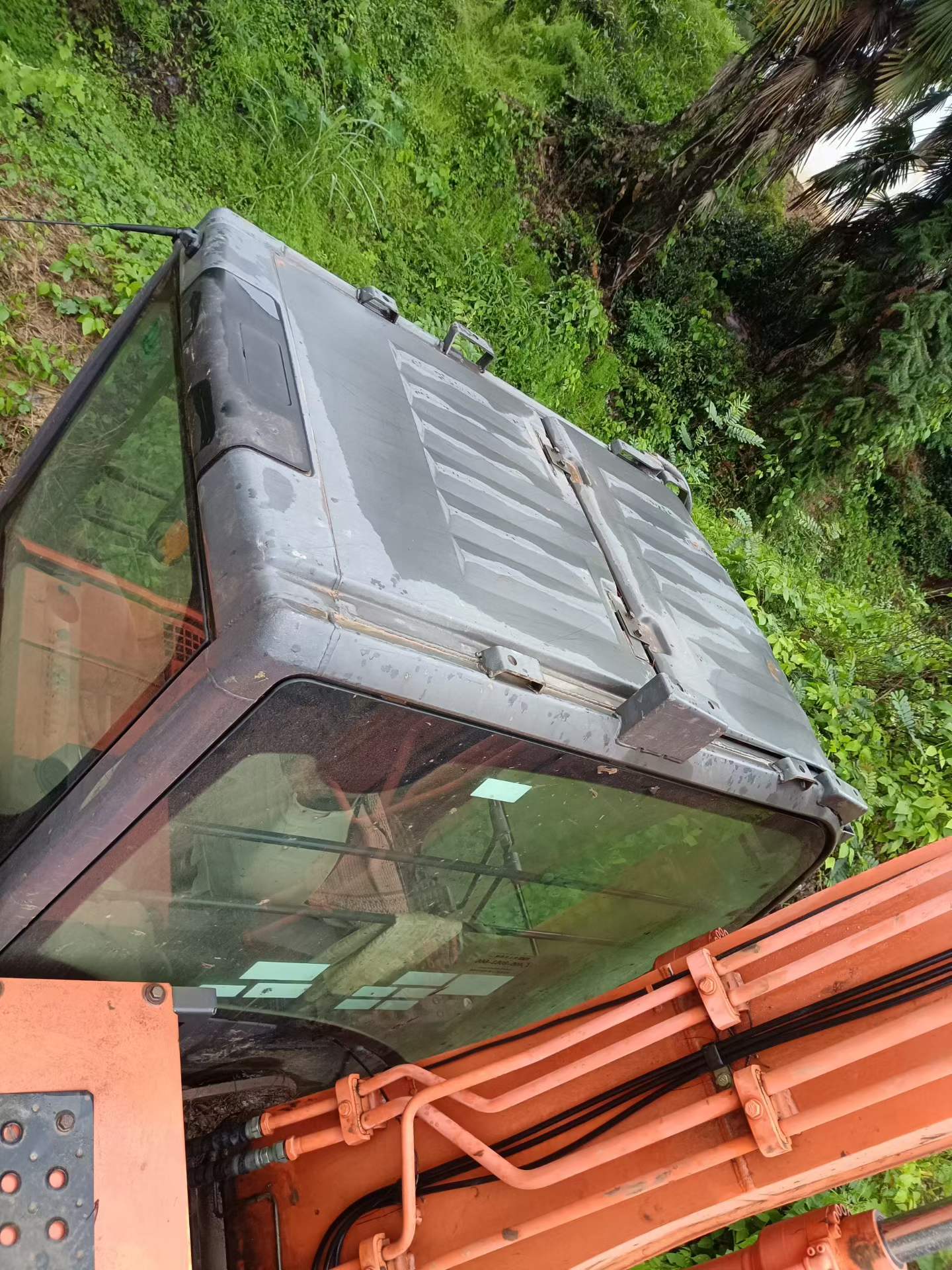 Buy Hitachi ZX130-5A Used Excavator / 2