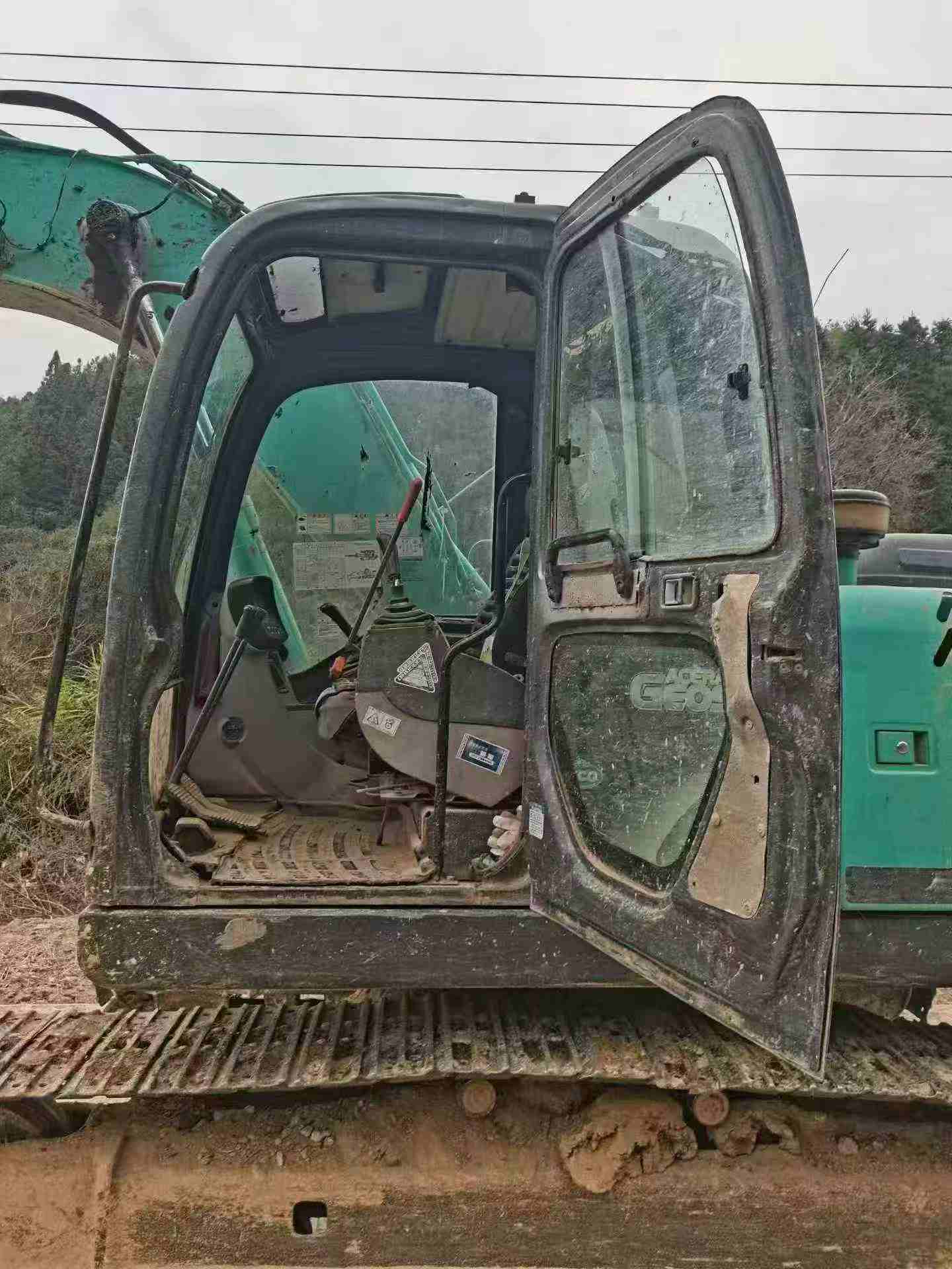 Buy Kobelco SK140 Used Excavator / 3