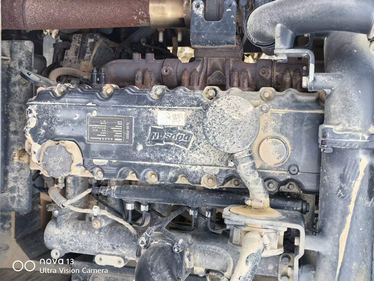 Buy Doosan DX260LC Used Excavator / 4