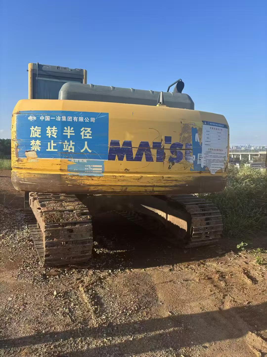 Buy Komatsu PC200 Used Excavator / 4