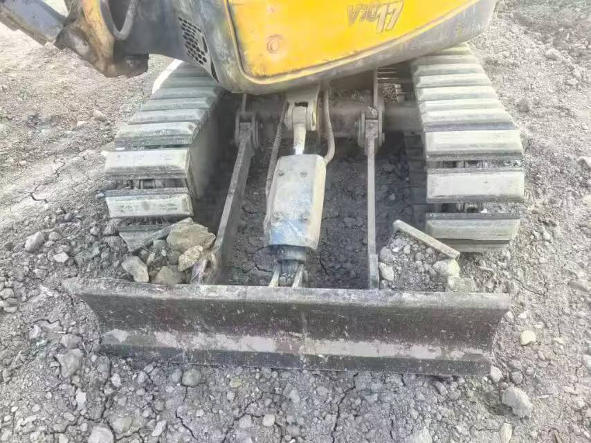 Buy Yanmar Vio17 Used Excavator / 3