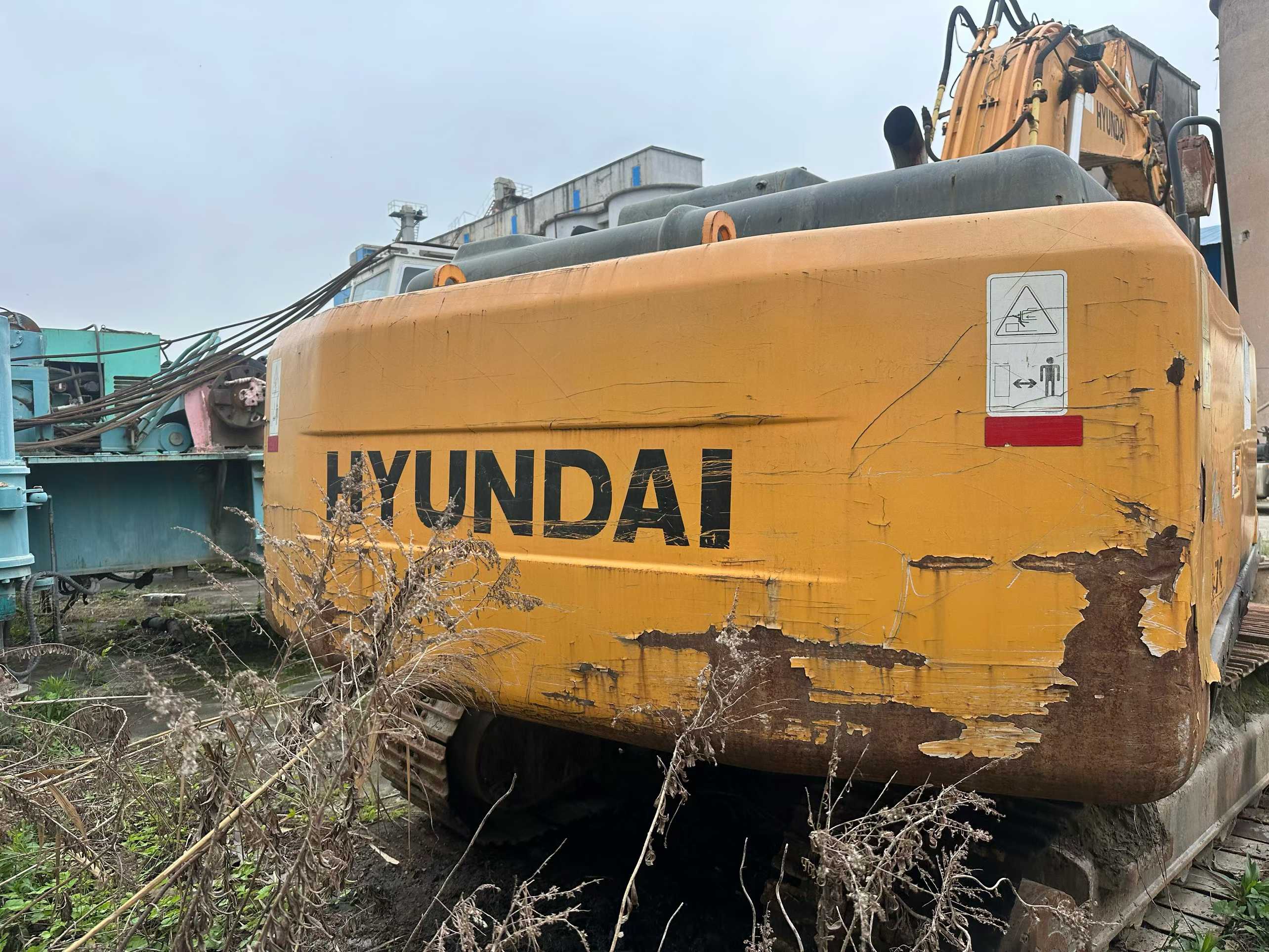 Buy Hyundai R215-7 Used Excavator / 2