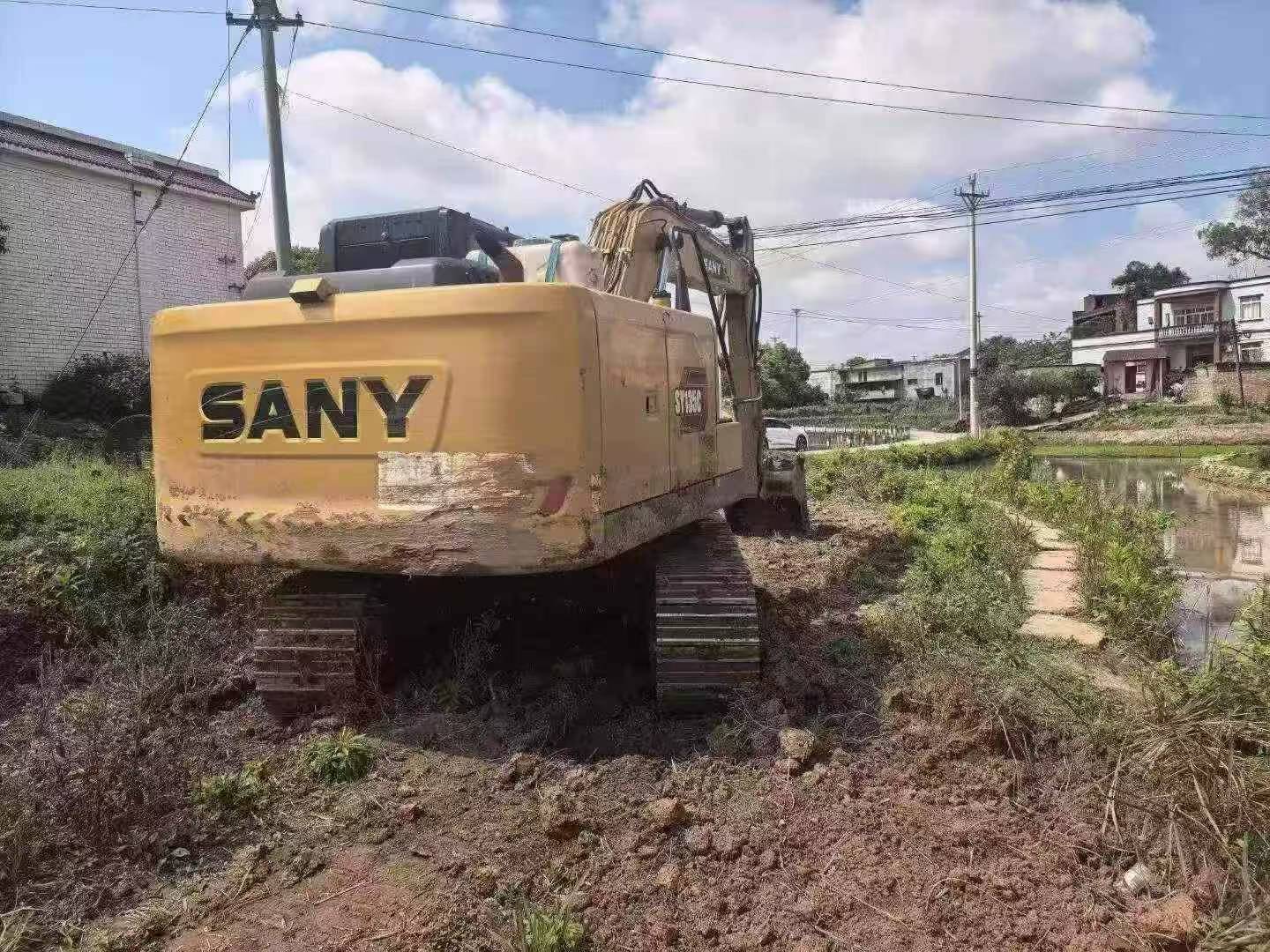 Buy Sany SY135 Used Excavator / 4