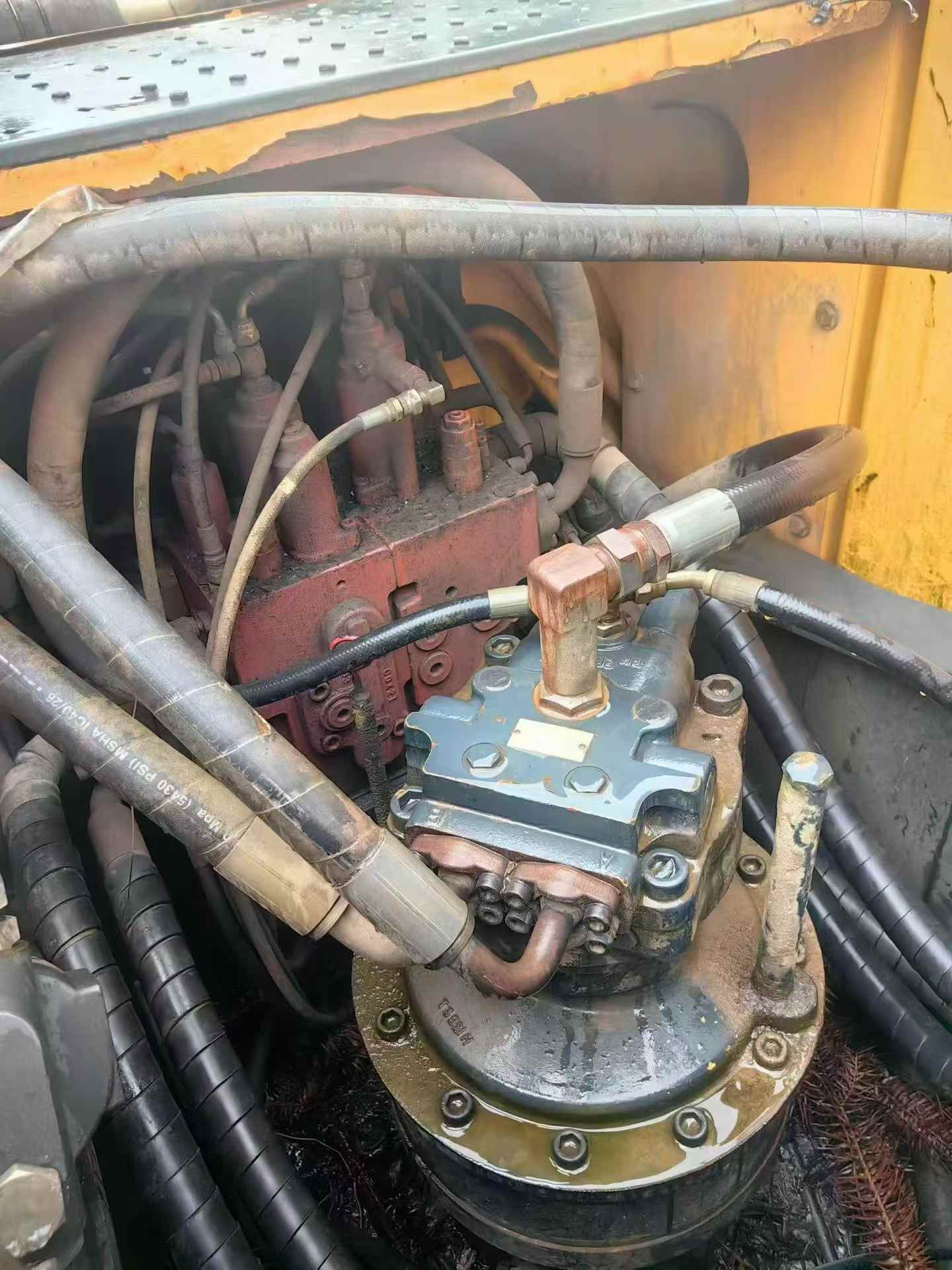 Buy Hyundai R275LVS Used Excavator / 8