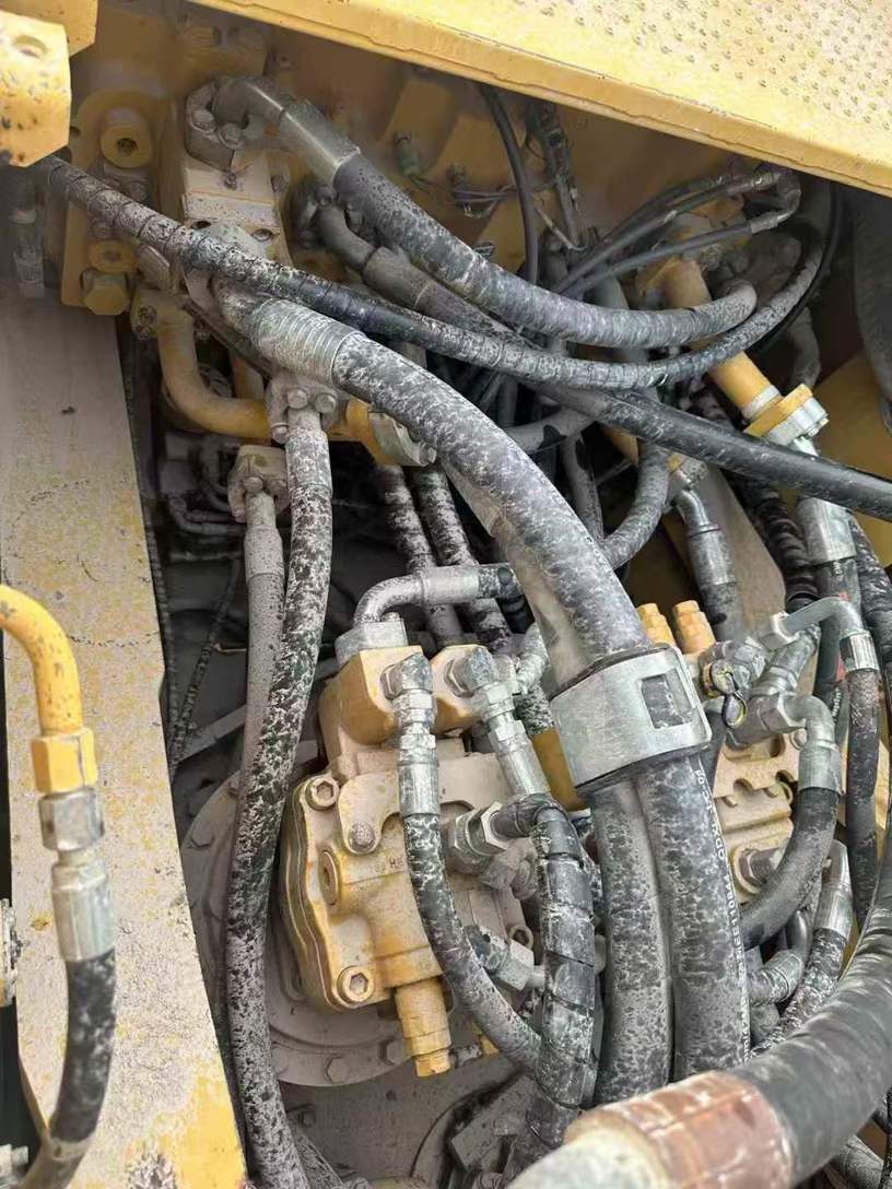 Buy Caterpillar 349E Used Excavator / 6