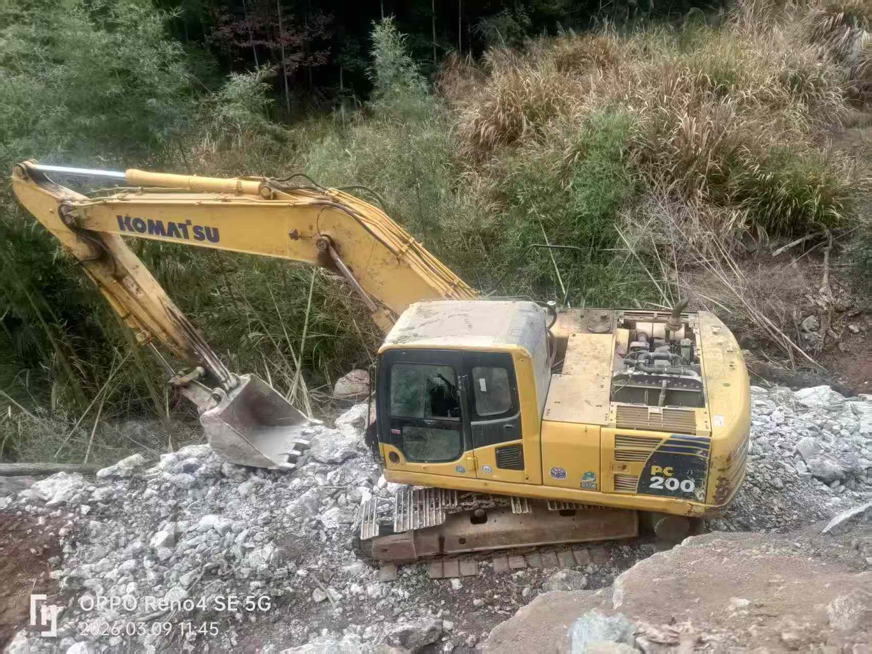 Buy Komatsu PC200-8 Used Excavator / 2