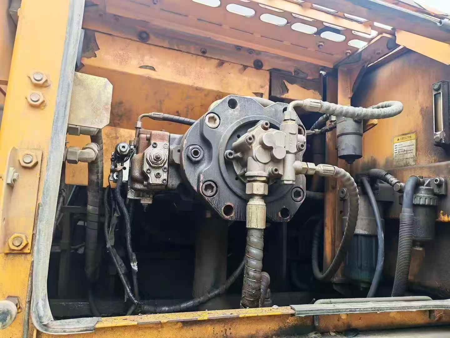 Buy Sany SY285C Used Excavator / 4