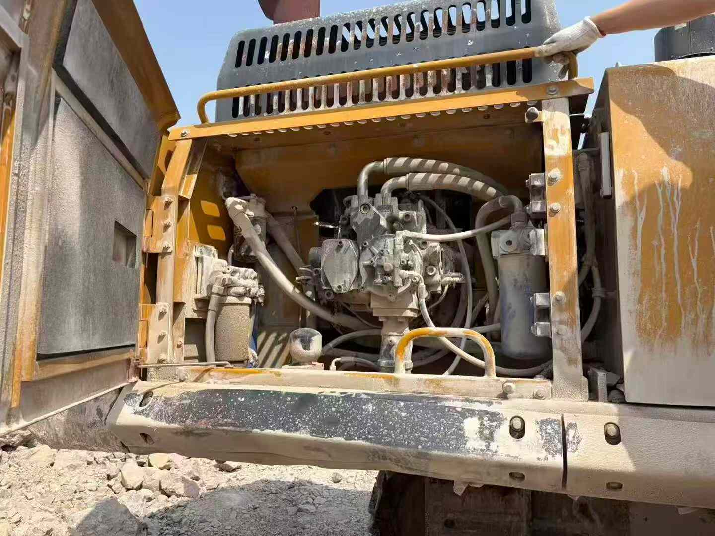 Buy XCMG XE550DK Used Excavator / 6