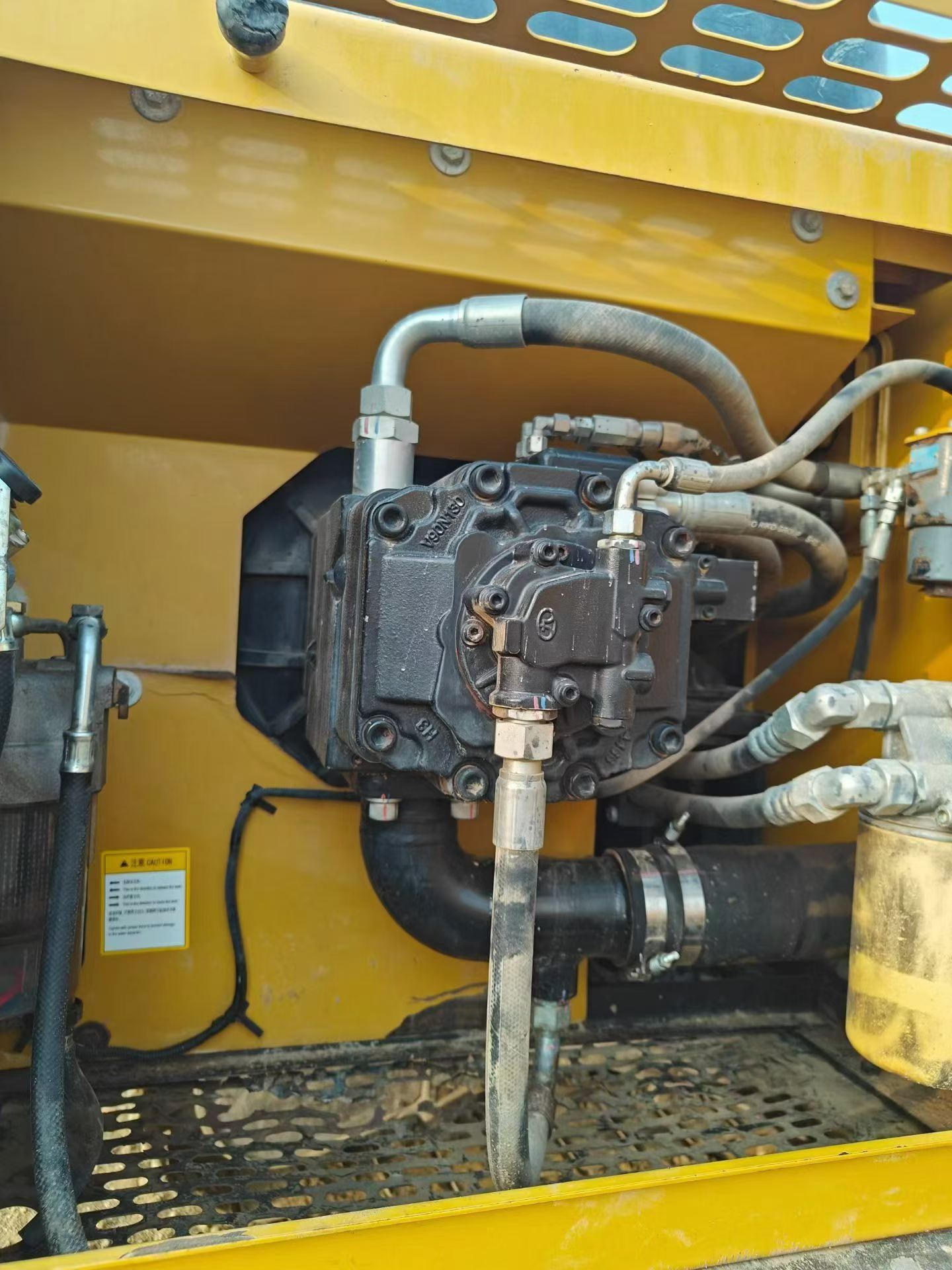 Buy Sany SY205C Used Excavator / 6