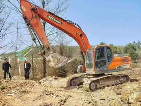 Buy Doosan DH215-7 Used Excavator / 5 Buy Doosan DH215-7 Used Excavator / 5