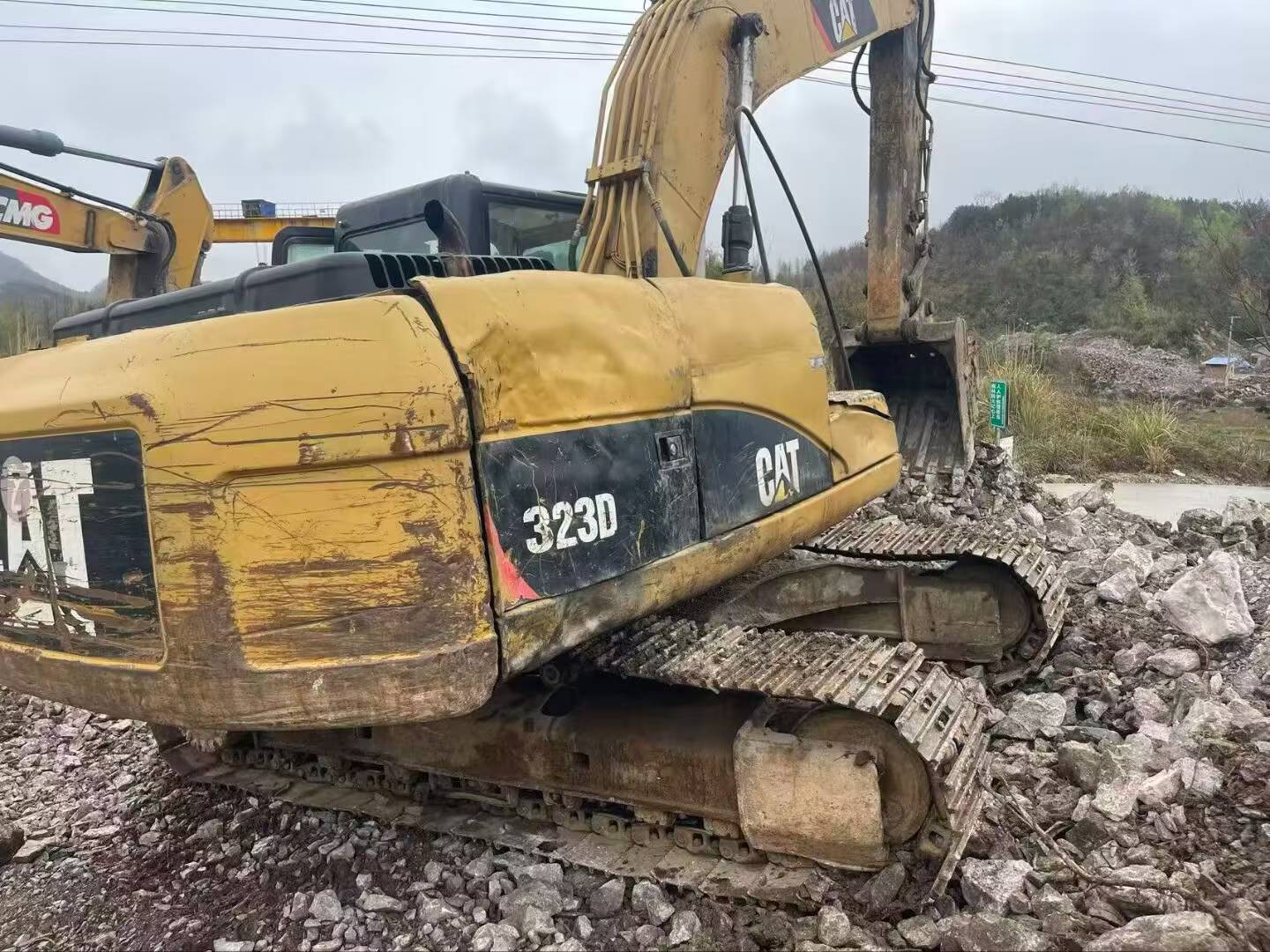Buy Caterpillar 320D Used Excavator / 5