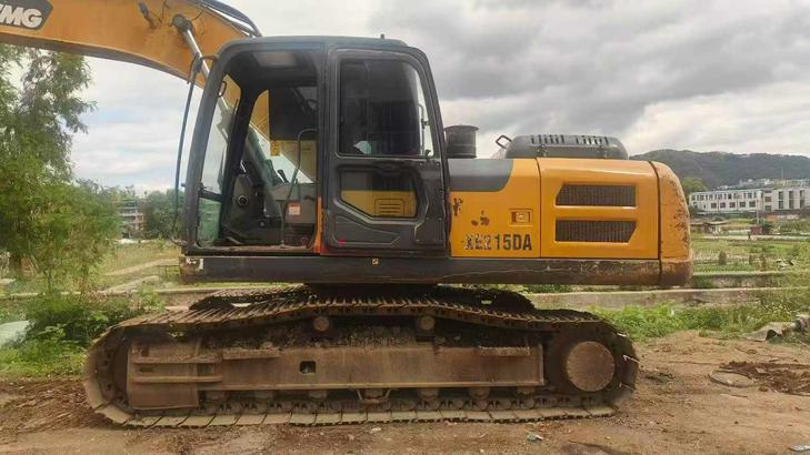 Buy XCMG XE200 Used Excavator / 1