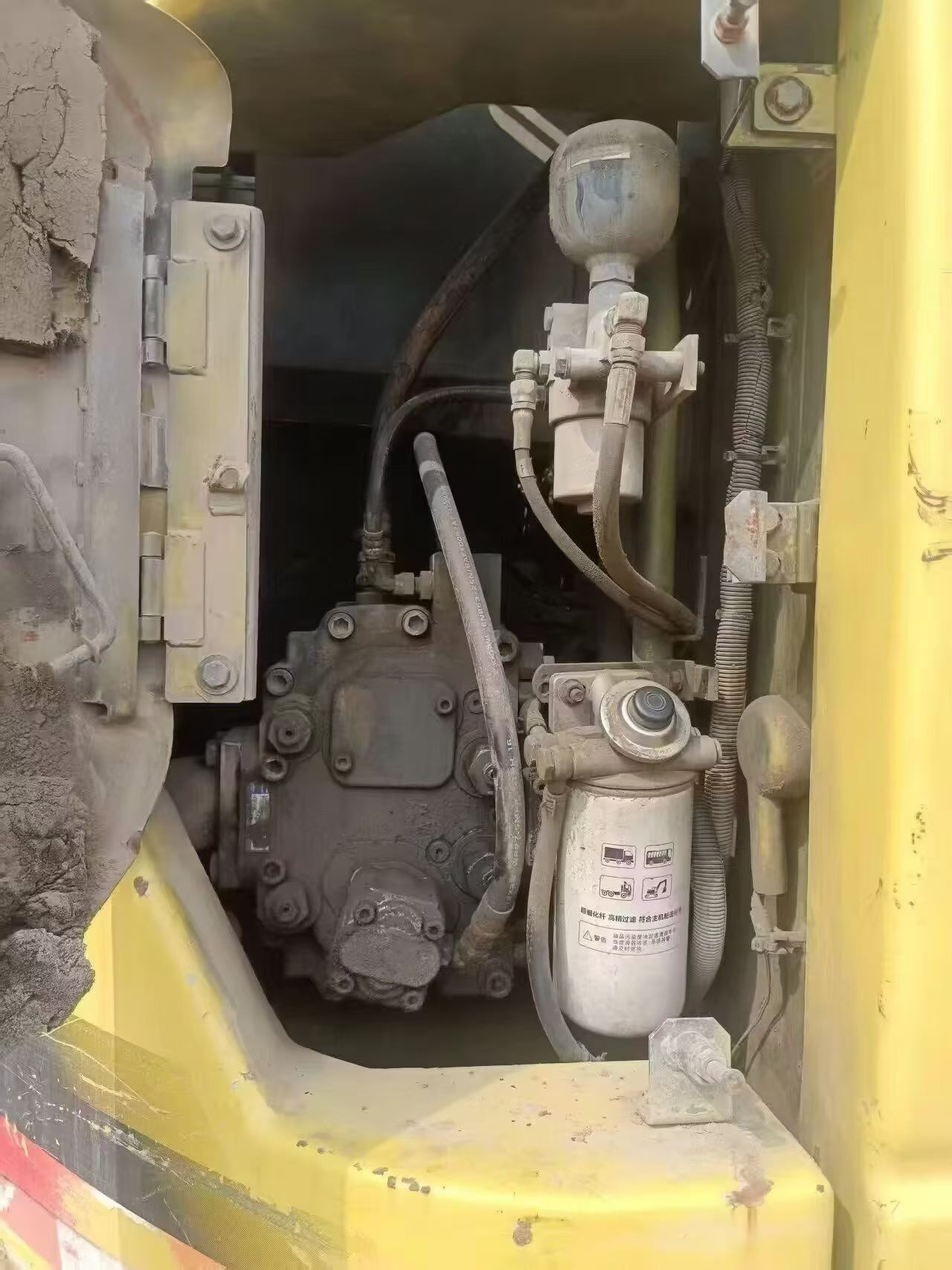 Buy Sumitomo SH225X Used Excavator / 4