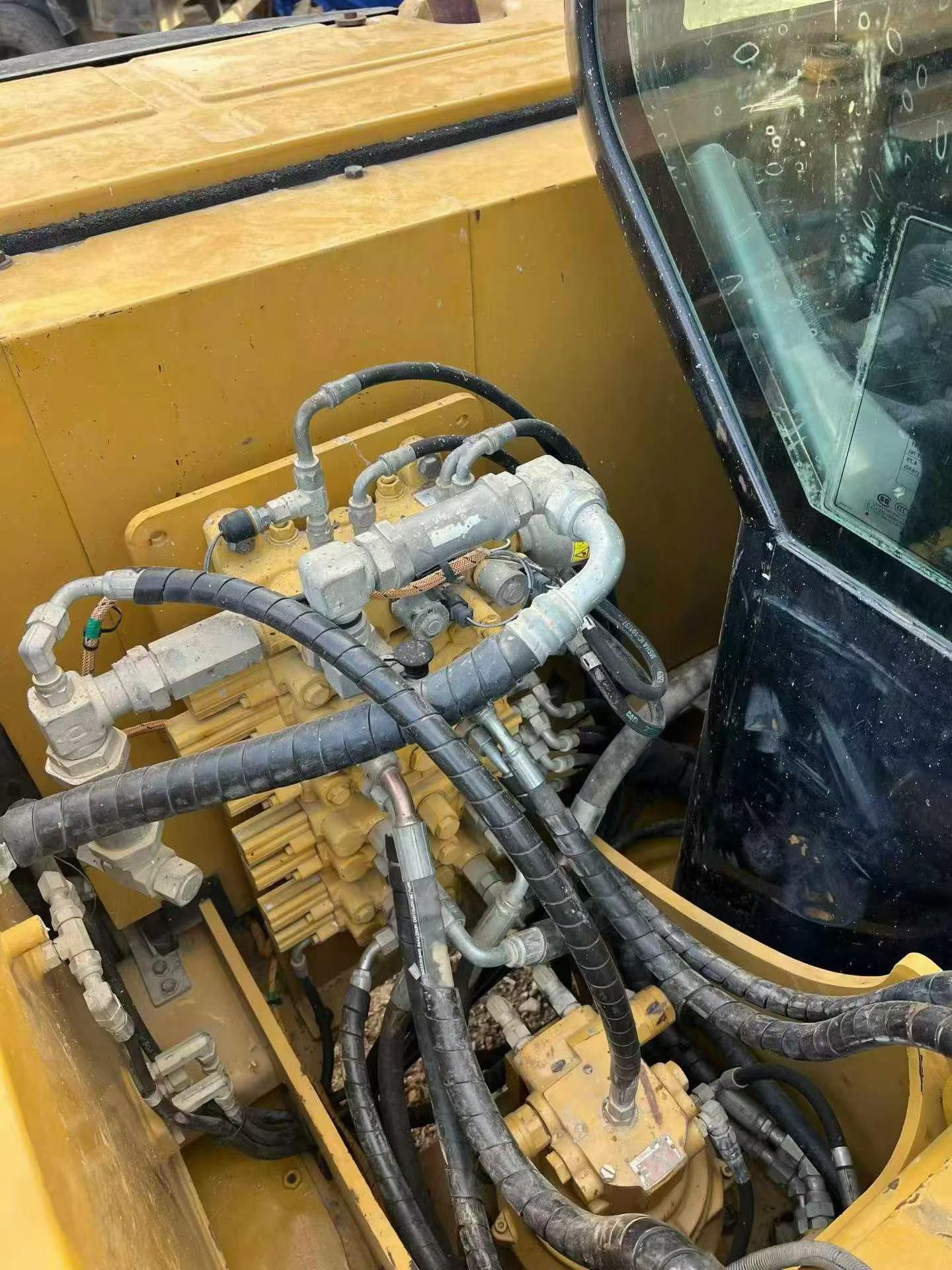 Buy Caterpillar 307B Used Excavator / 8