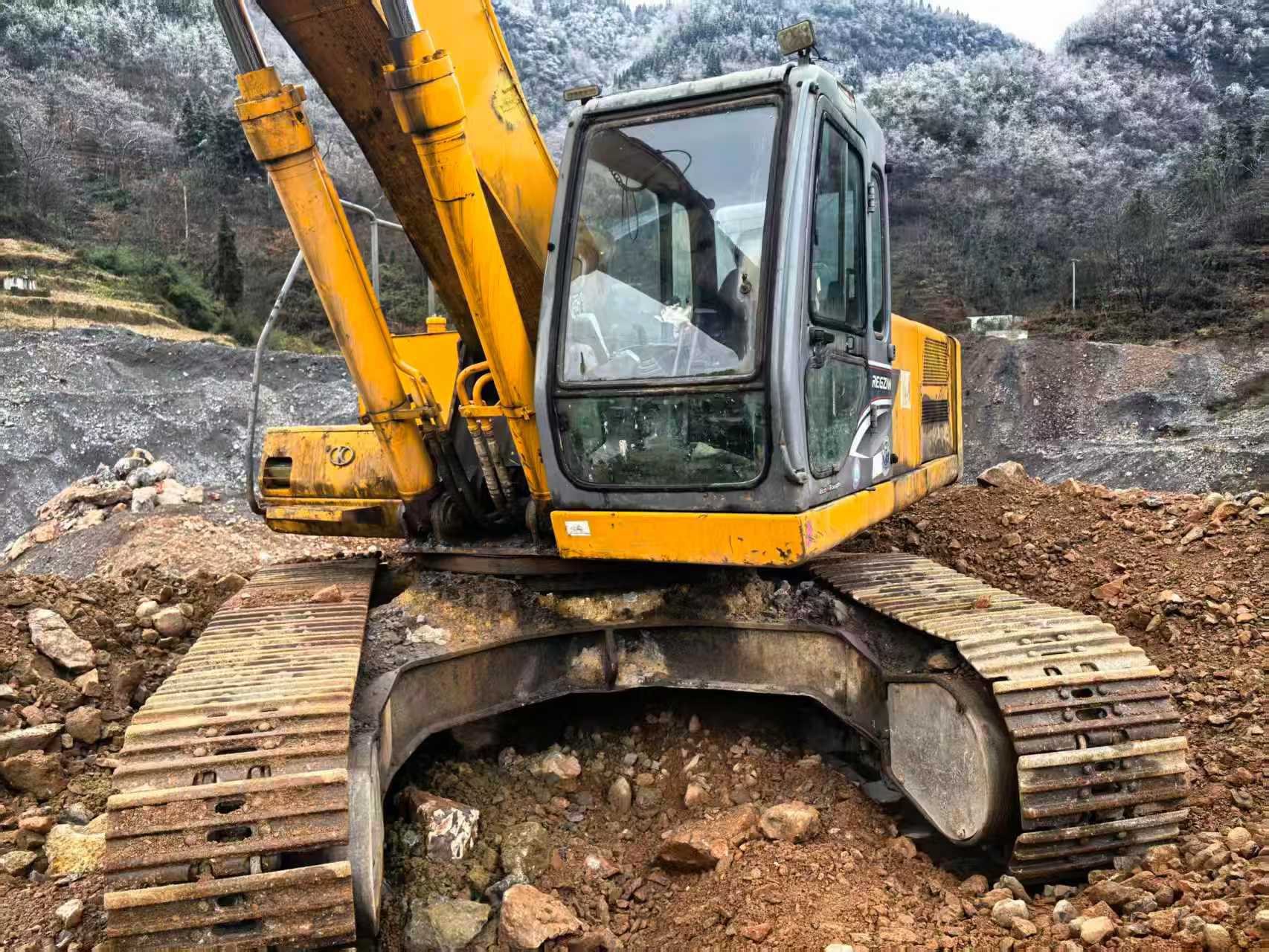 Buy Kato HD1430 Used Excavator / 5