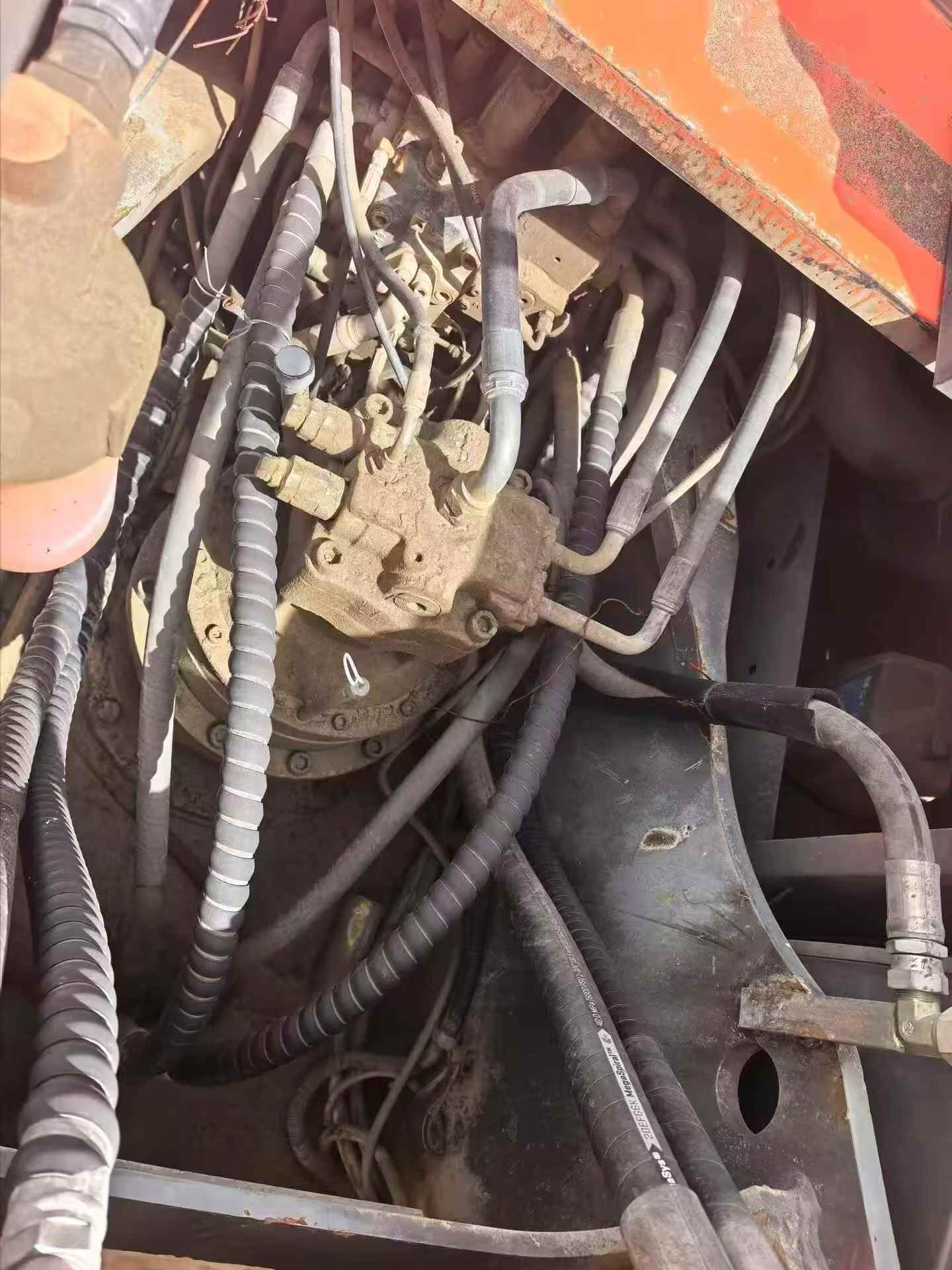 Compre Escavadeira Hitachi EX350 Usada / 4