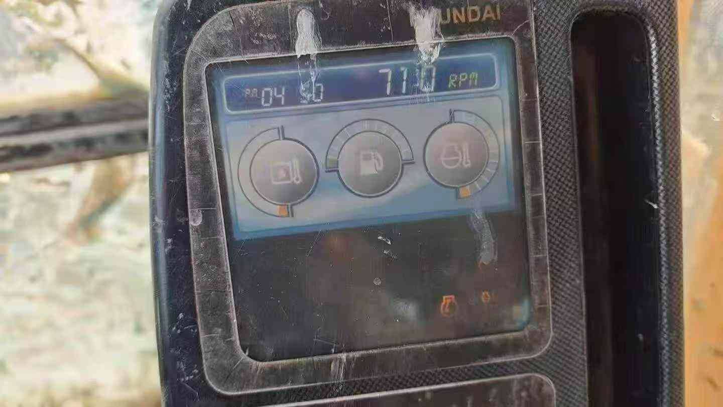 Buy Hyundai R215-7 Used Excavator / 3