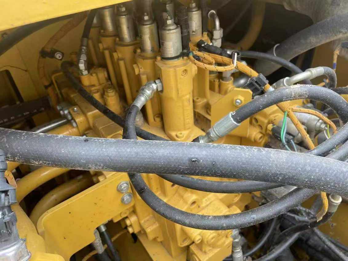 Buy Caterpillar 349E Used Excavator / 4