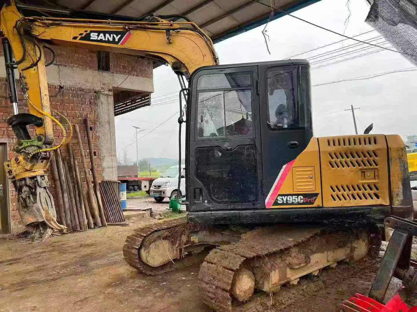 Buy Sany SY95C Used Excavator / 6