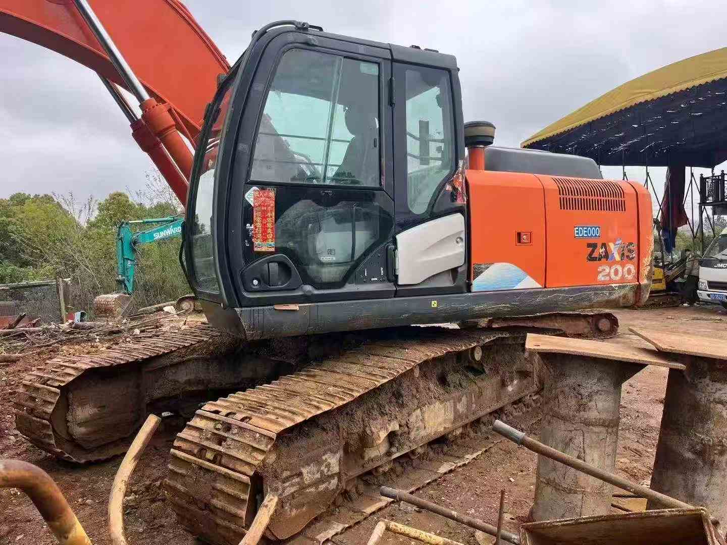 Buy Hitachi ZH200-5A Used Excavator / 3