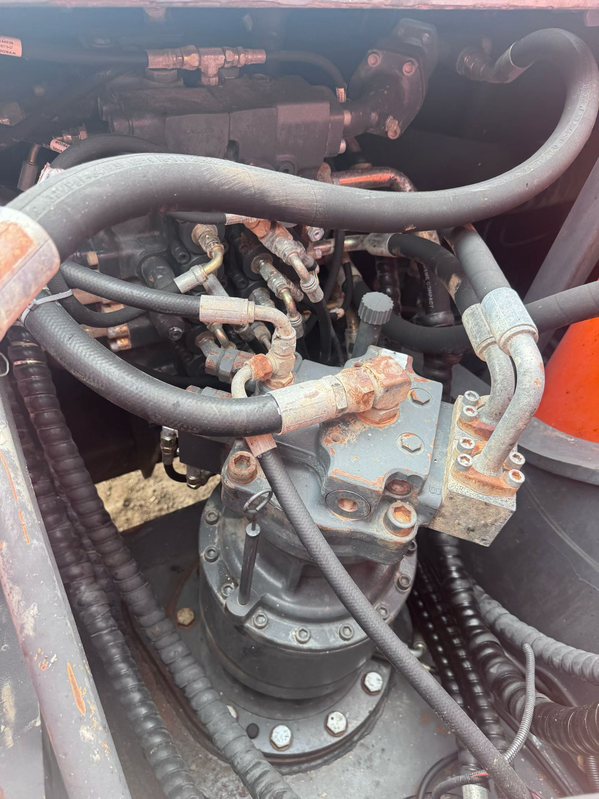 Buy Doosan DH215-7 Used Excavator / 7