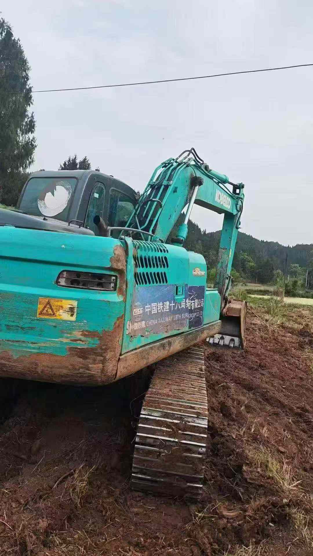 Buy Kobelco SK140 Used Excavator / 3