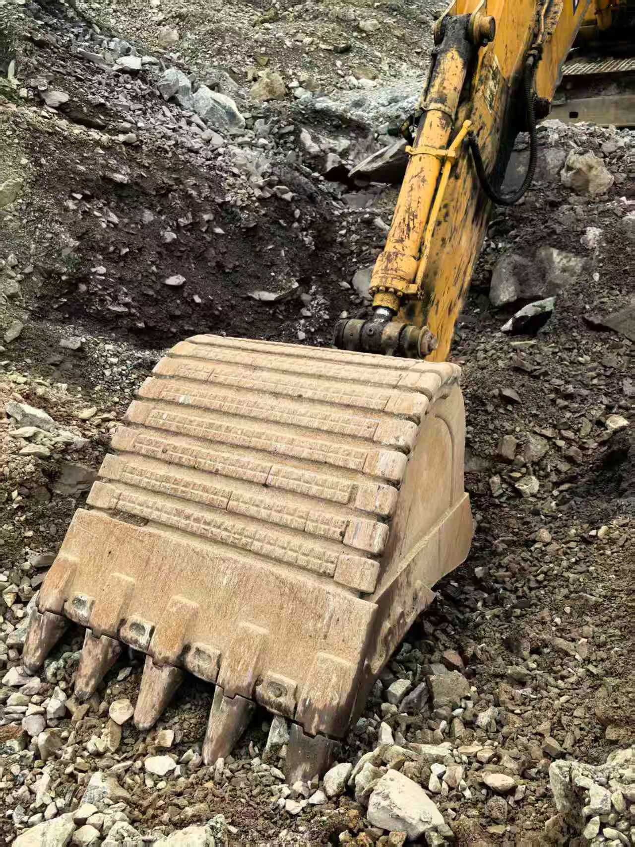 Buy Kato HD1430 Used Excavator / 2