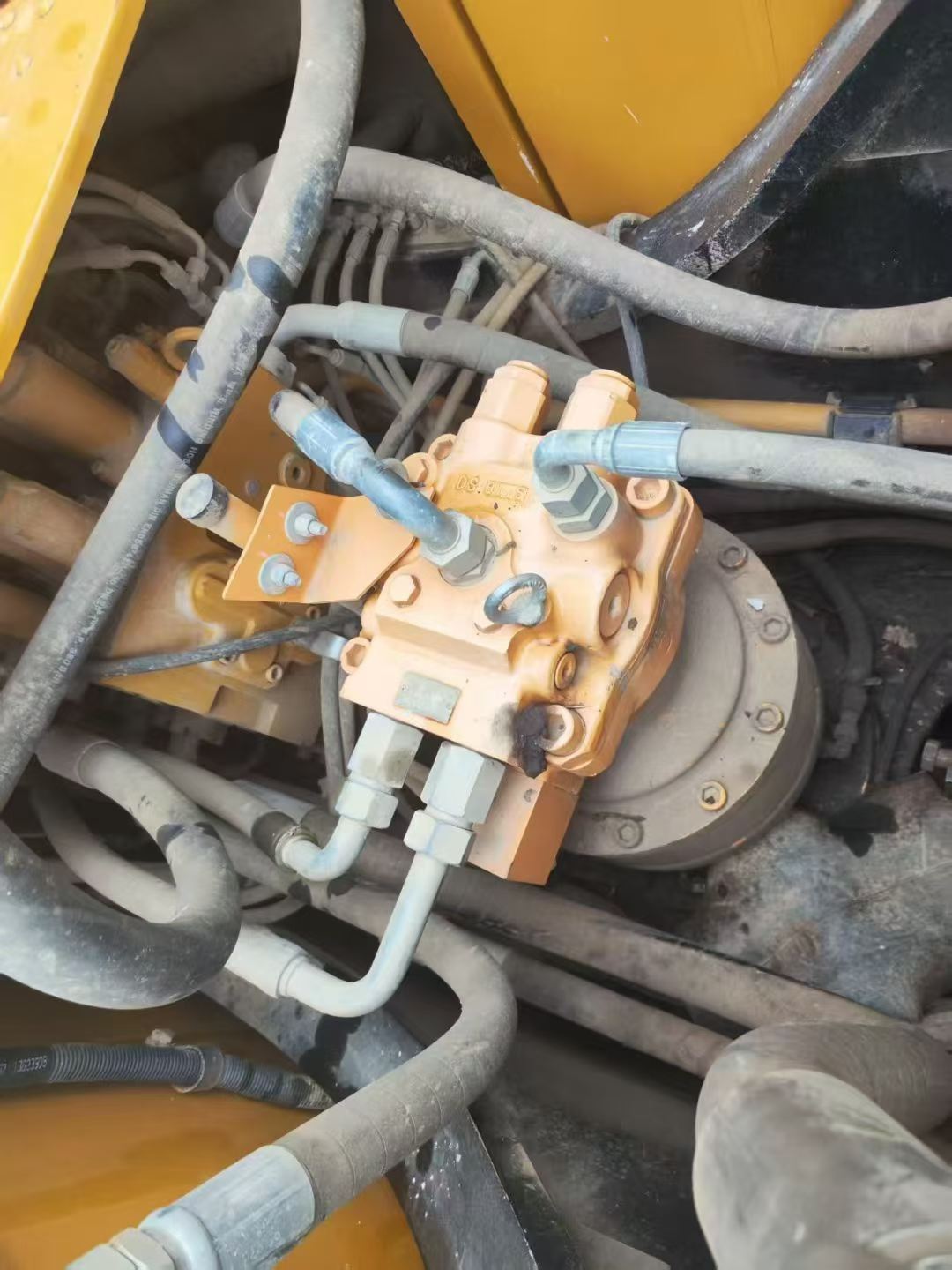 Buy Sany SY215C Used Excavator / 3