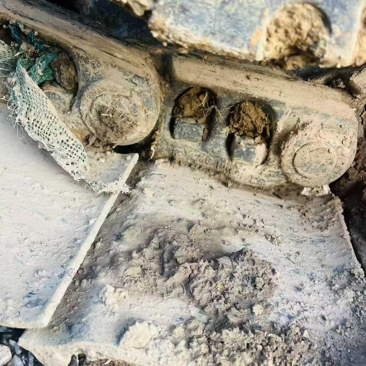 Buy XCMG XE200 Used Excavator / 8