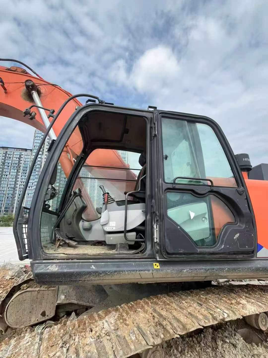 Buy Hitachi EX360-5 Used Excavator / 9