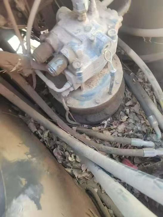 Buy Hitachi ZX240 Used Excavator / 1