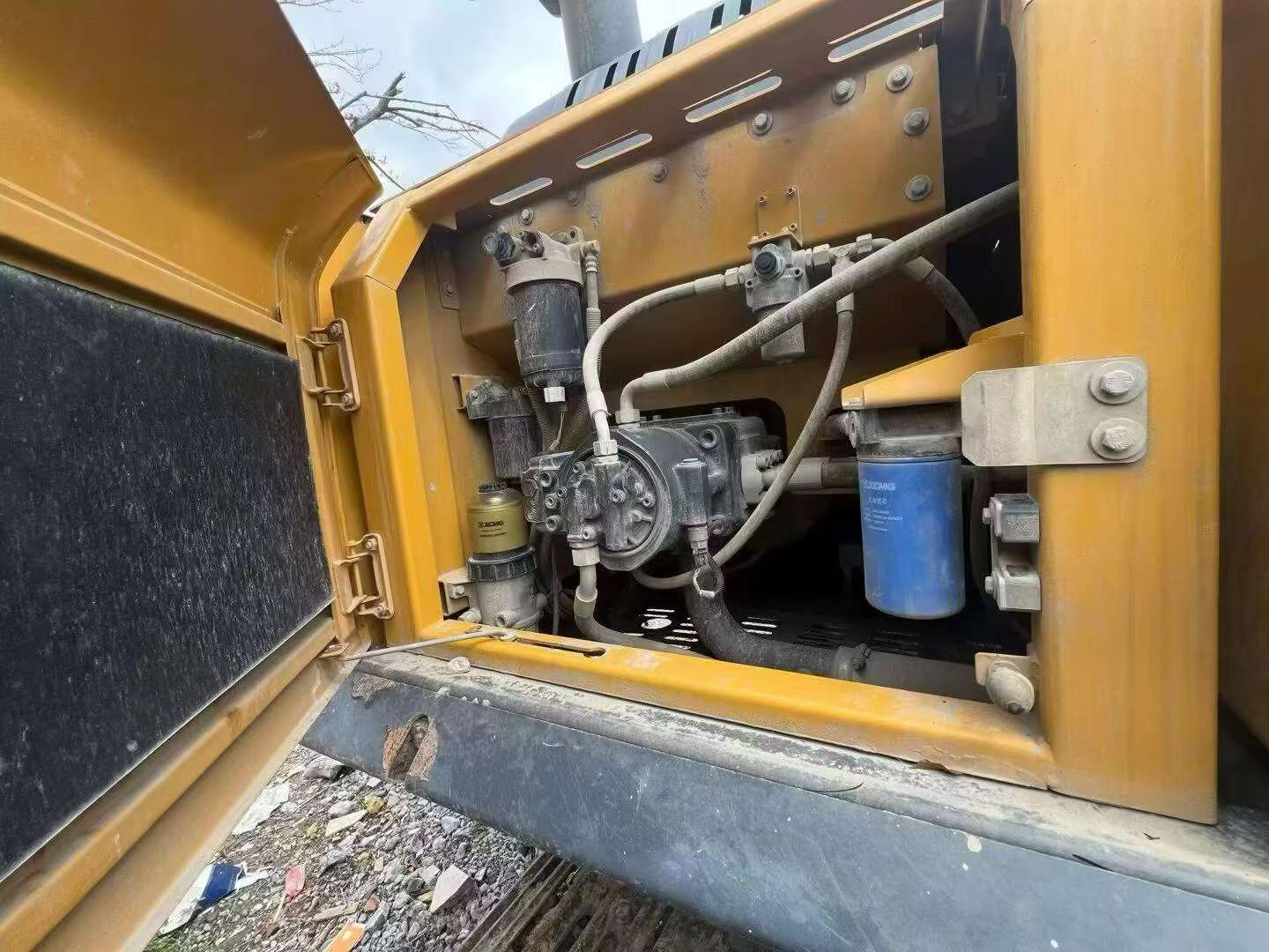 Buy XCMG XE245D Used Excavator / 4