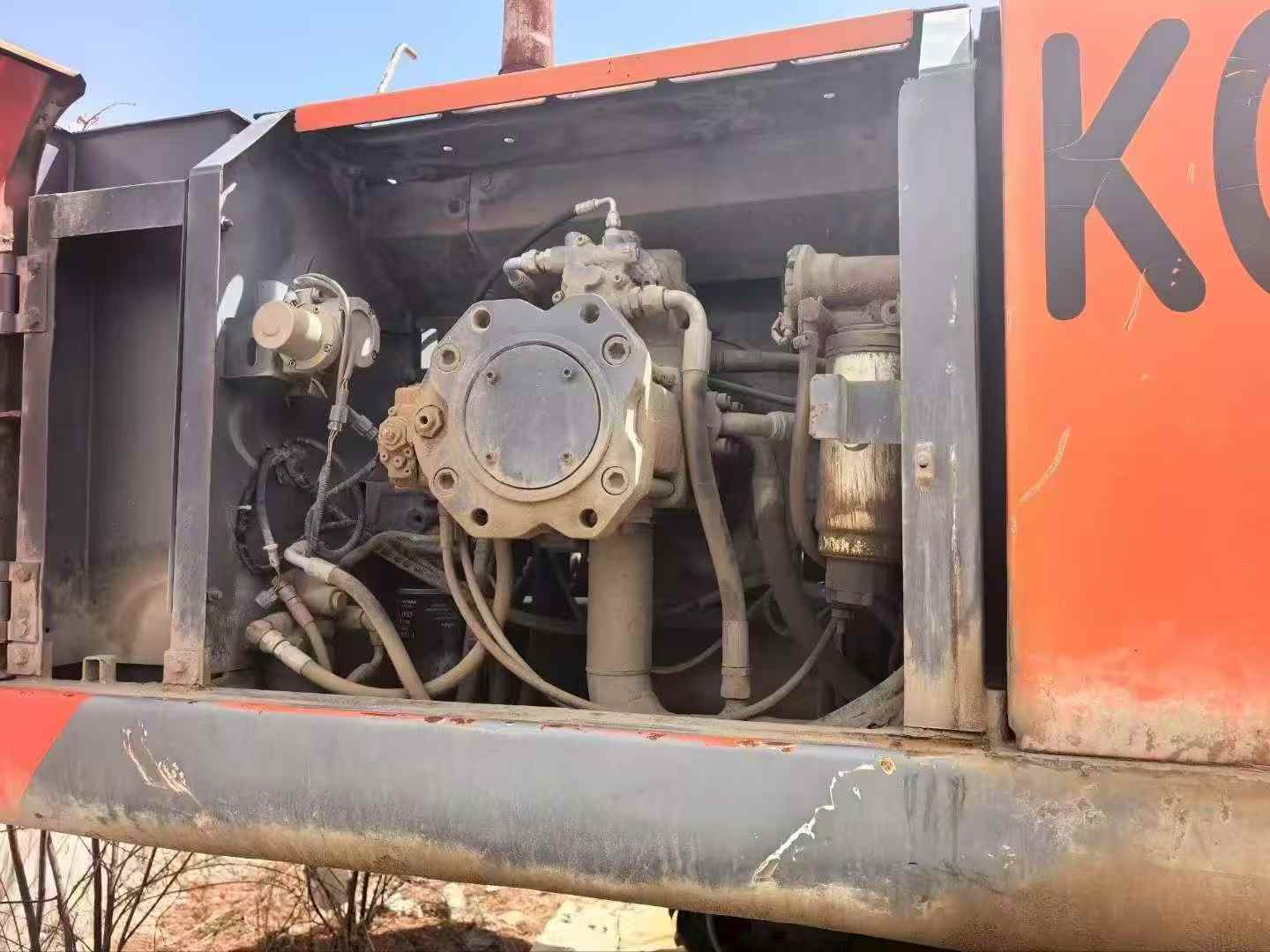 Compre Escavadeira Hitachi EX350 Usada / 6