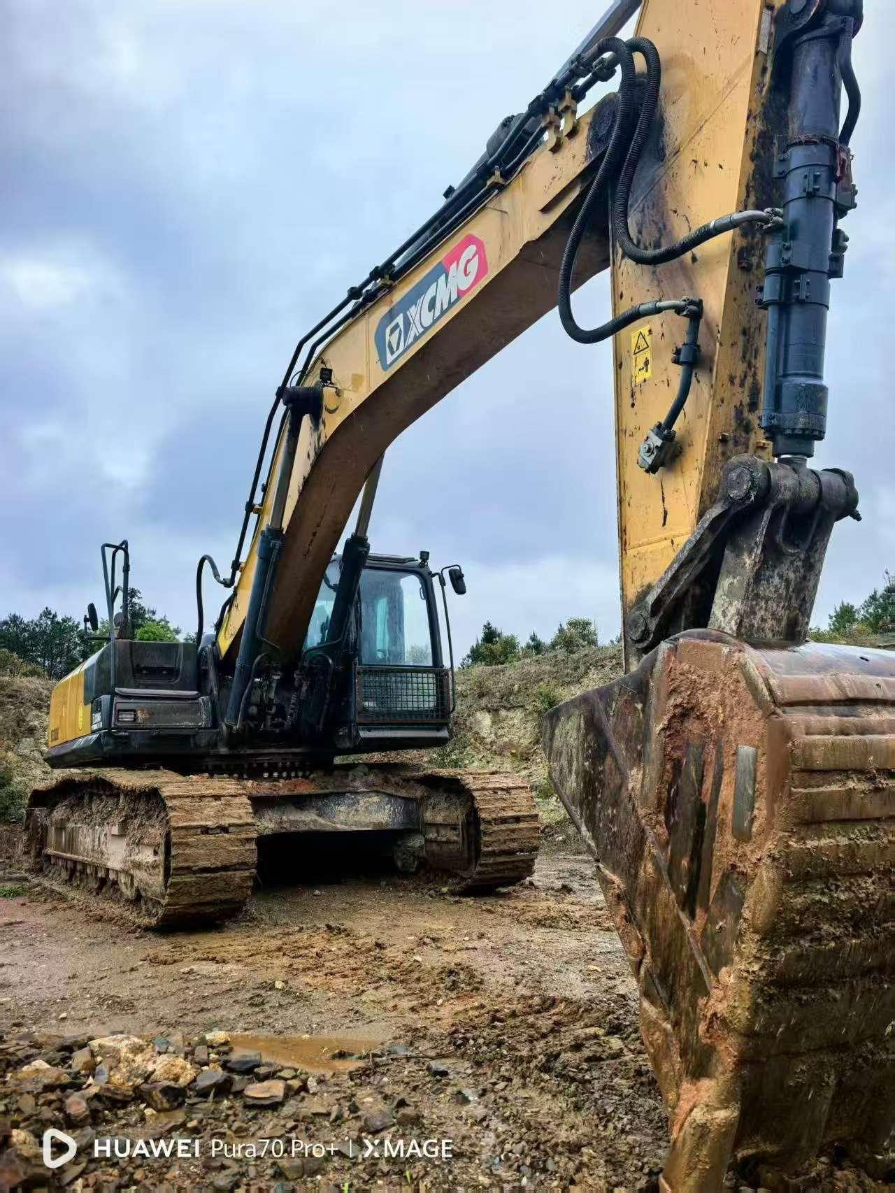 Buy XCMG XE380K Used Excavator / 8