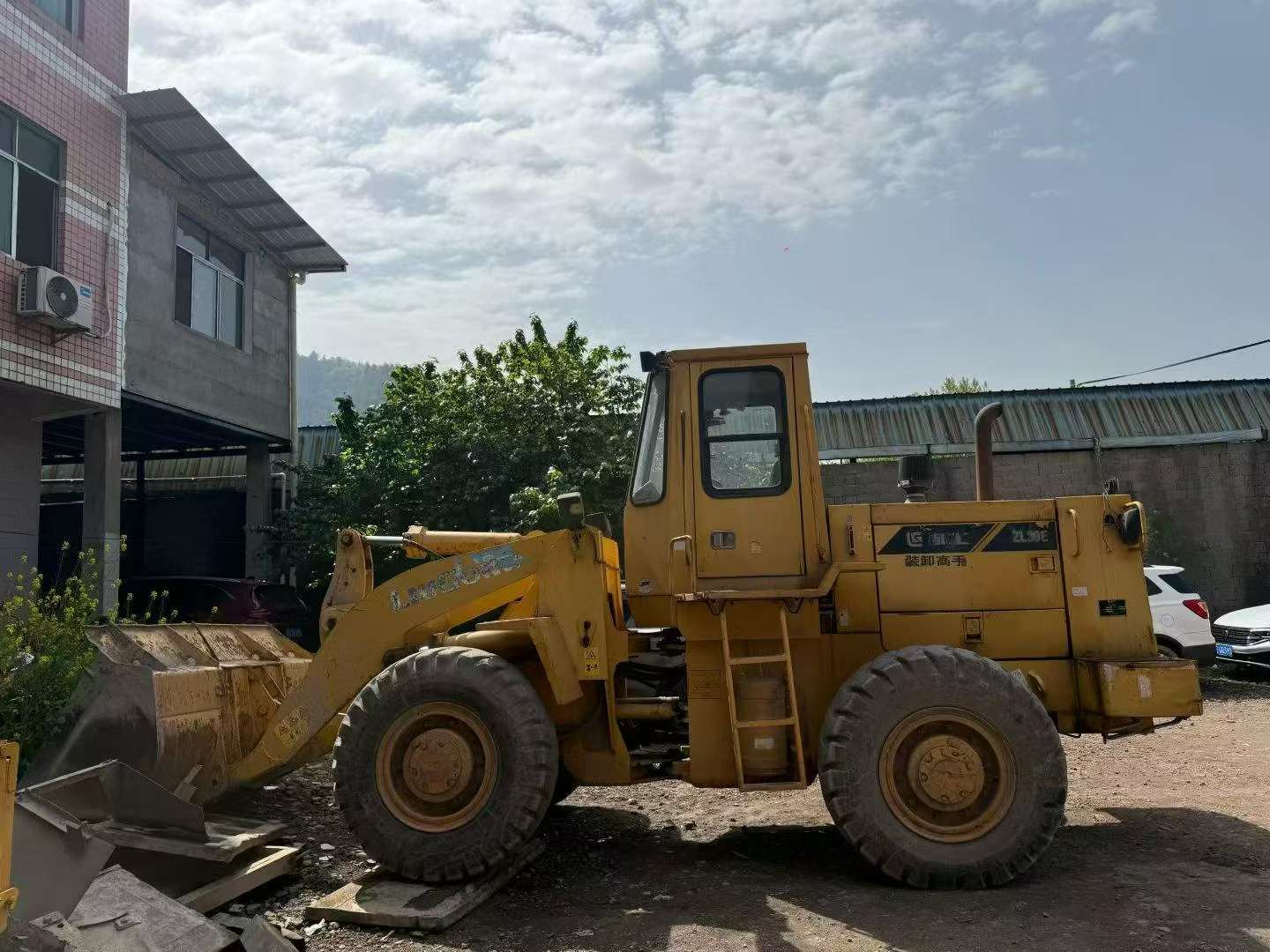 Buy LiuGong ZL30E Used Loader